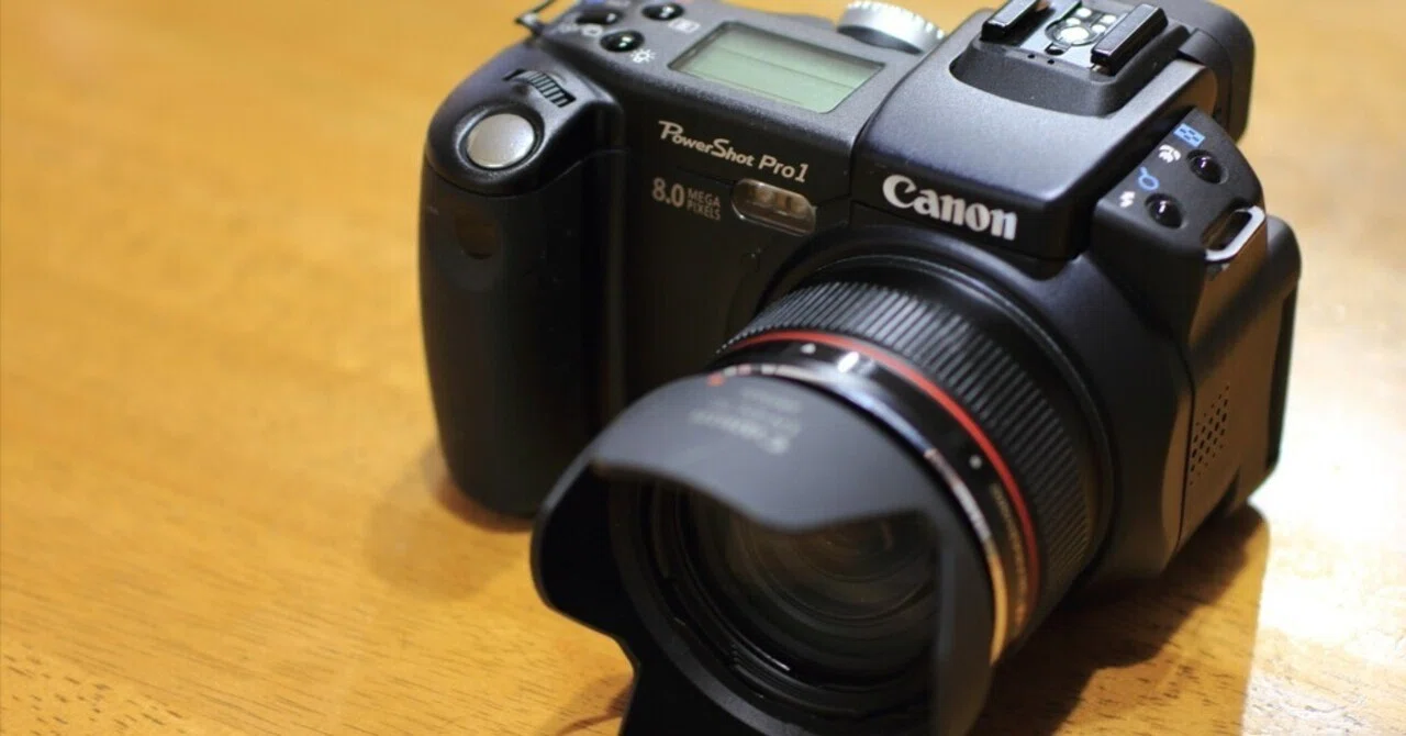 【希少】Canon PowerShot E1 オールドコンデジ 今流行り（？）のオールドコンデジ｜平鉄