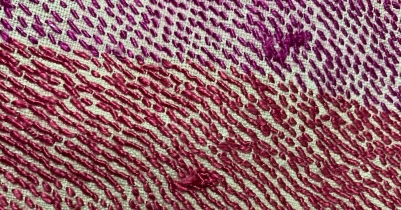 春色スザ二◇ スザニ刺繍 くすみ ピンク 大判 205×150 スザニの刺し方〜刺繍針と糸始末｜Hiroko Fukuda S.
