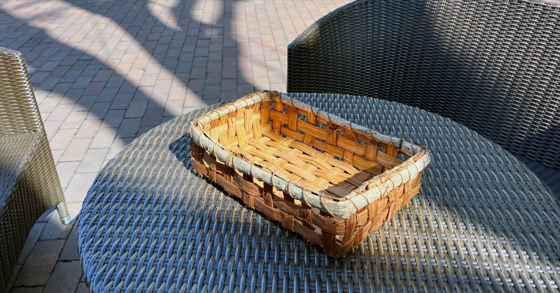 職場へ最後の贈り物🌿山の檜と胡桃で作った樹皮のかご🧺｜山の小リス