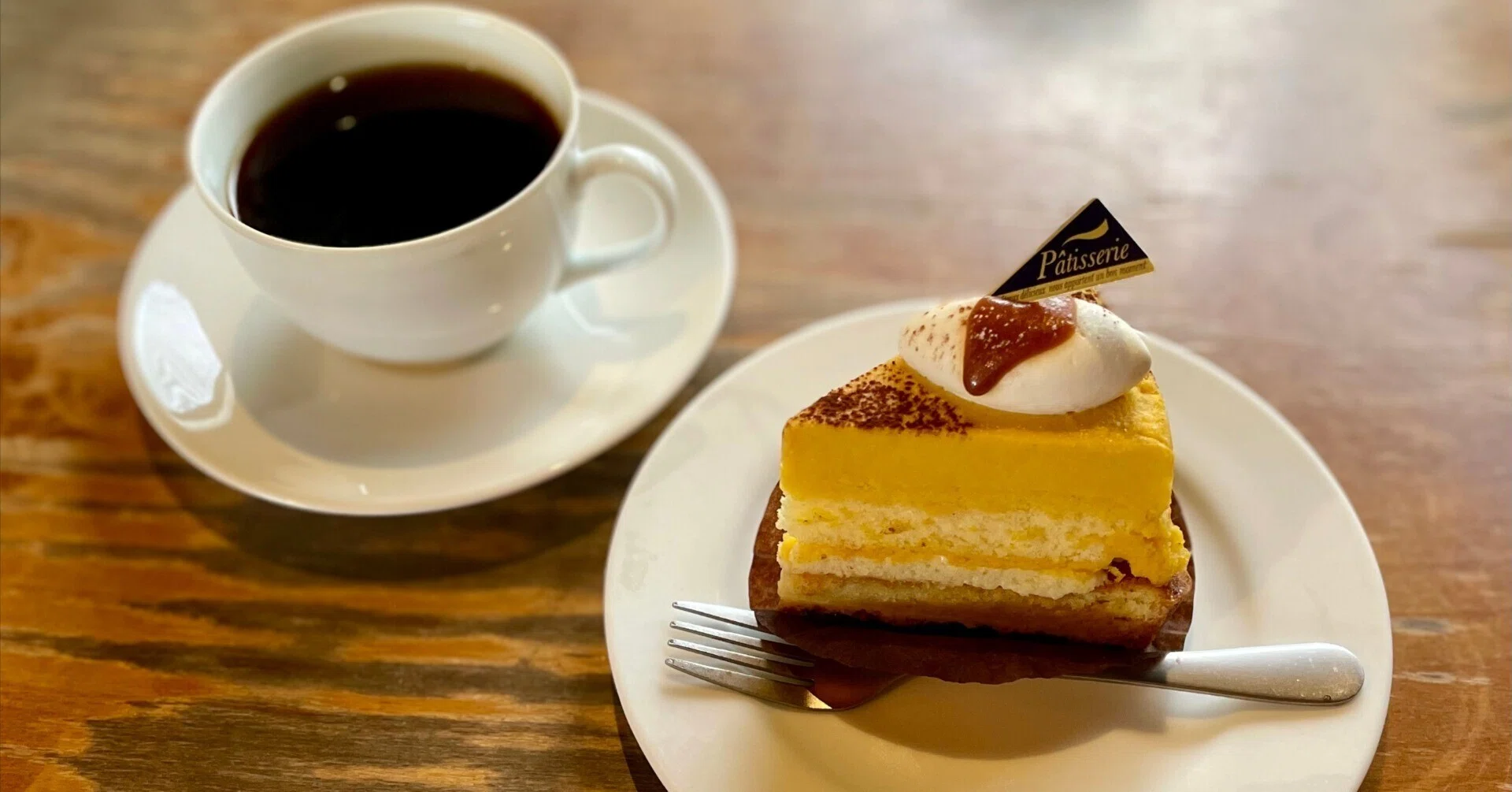 More than worth the price, a wealth of high-quality cakes! Enjoy