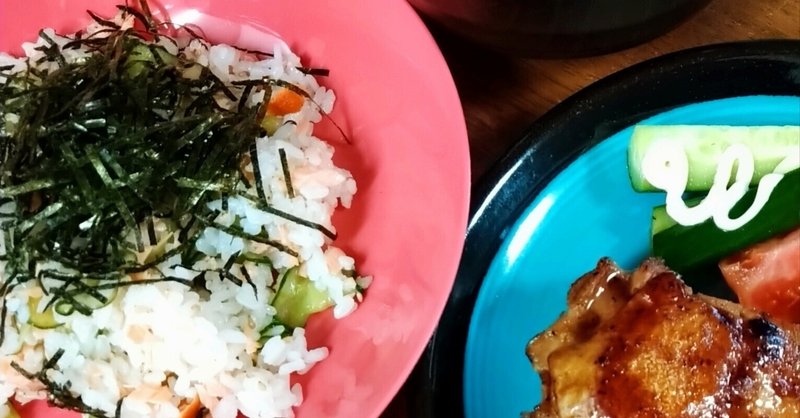 お雛祭りに…🎎🌸鮭のちらし寿司と照焼チキン