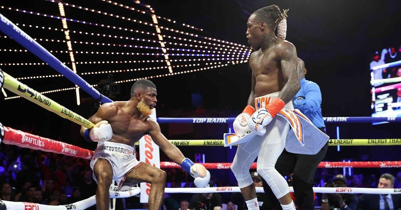 オシャキー・フォスター vs エイブラハム・ノヴァ|BoxingRF