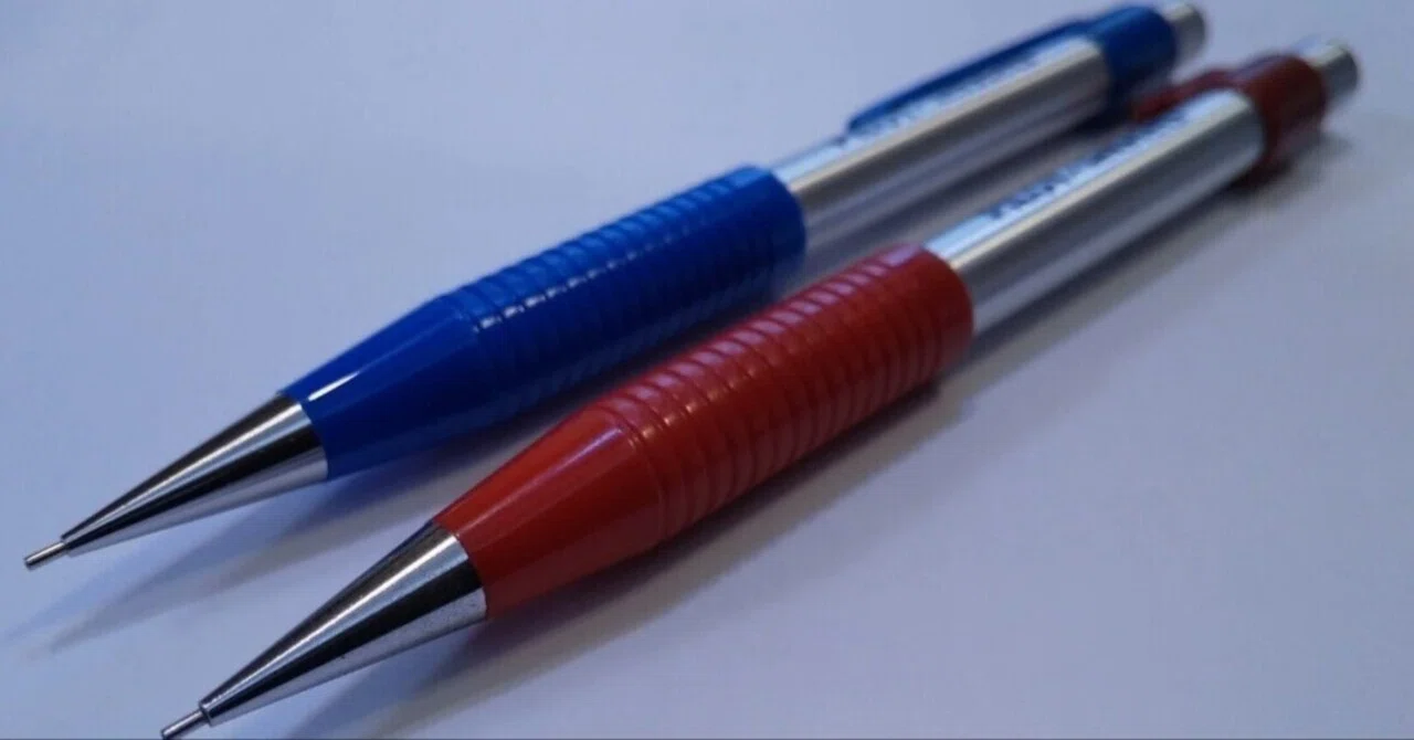 廃番 PILOT ヤングフレフレ スケルトン 2020 シャーペン 廃番 PILOT ヤングフレフレ スケルトン 2020 シャーペン
