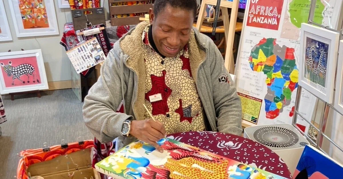 アフリカンアート、ティンガティンガに触れて。｜ま ろ の 旅 日 記 ✎*