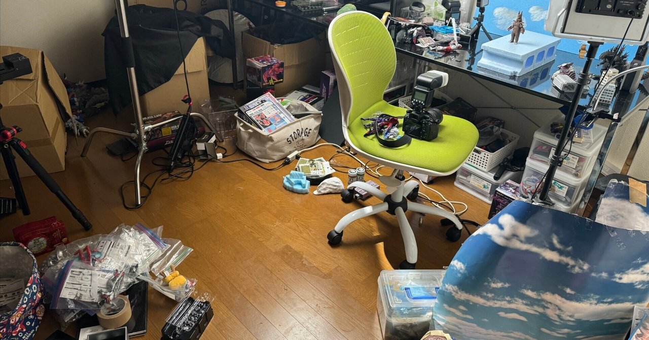 侵食する玩具 １０年玩具レビューサイトを運営した男の部屋の末路｜カエル・チャペック＠玩具youtuber？
