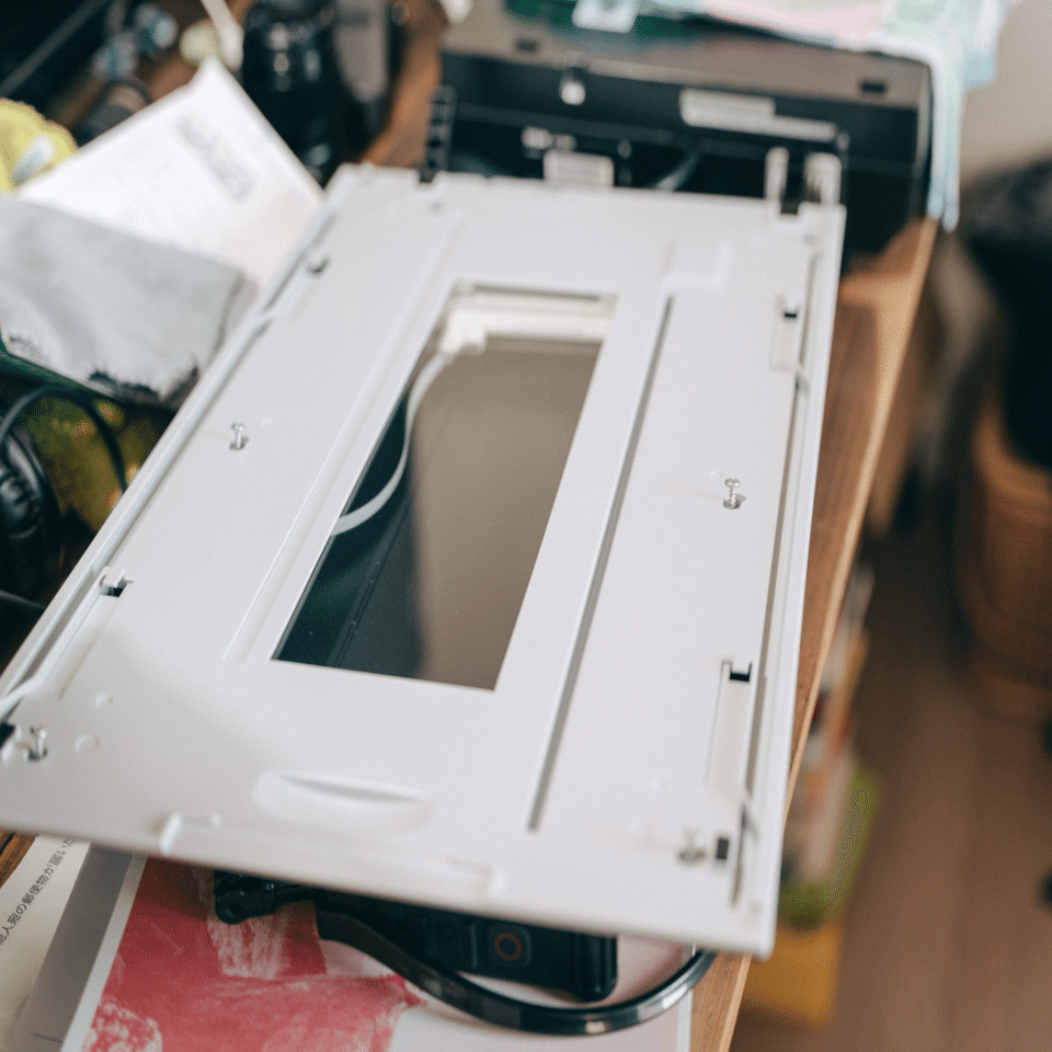 ネガフィルムスキャンのために買ったGT-X830をいきなり分解した話