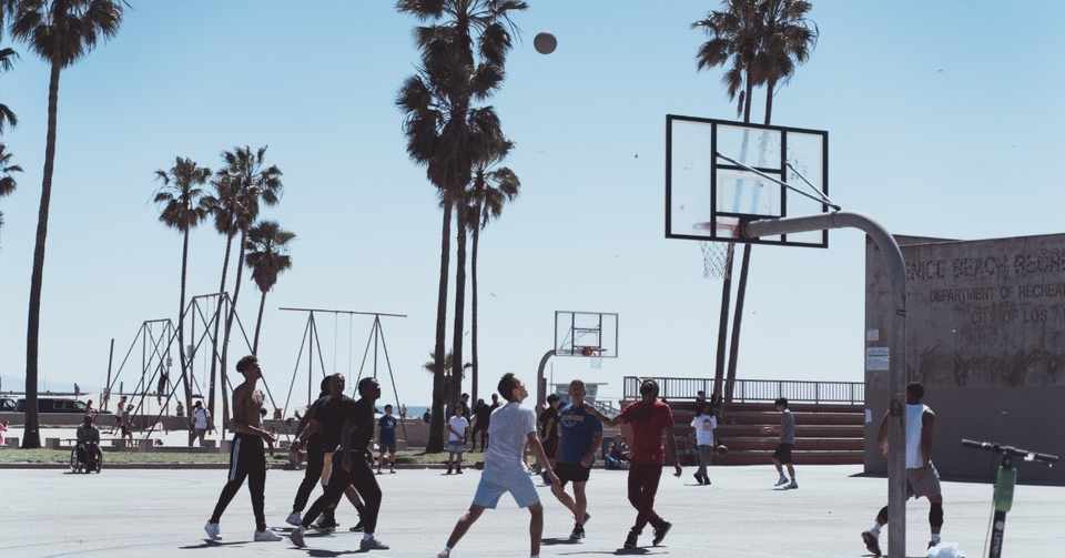 巨人のドシン ゲームじゃないよ 現実だよ わたぼーる ６ バスケ情報ブログ Note