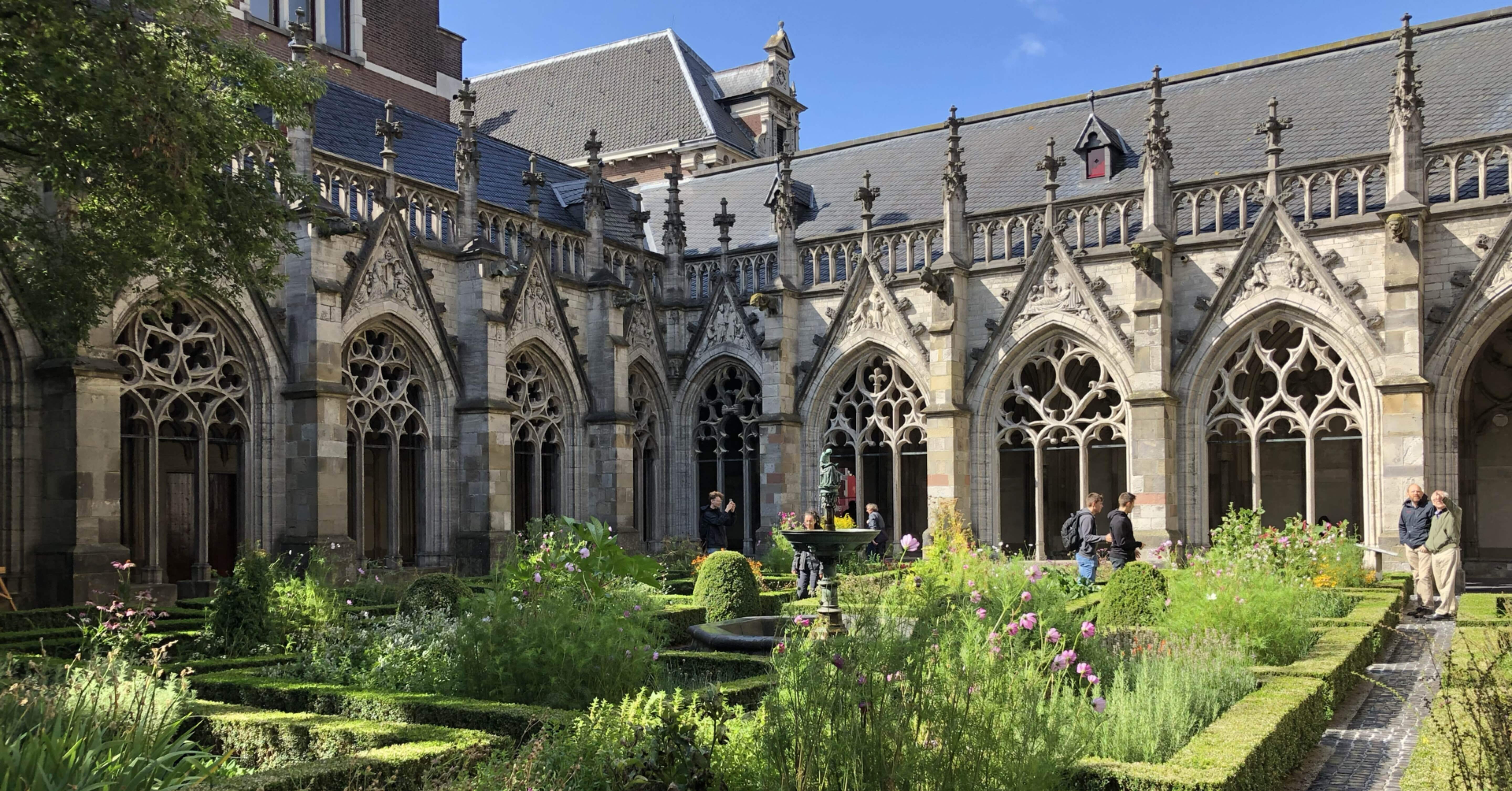 美しい中庭、コルティーレ、パティオ｜Uchan