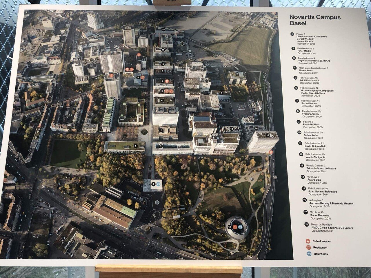 建築家作品の宝庫✨NovartisCampas🇨🇭をお散歩 建築旅#14｜のんびり旅日記