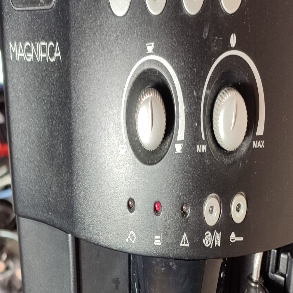 カス受けエラーが点灯したままの場合（ESAMシリーズ）｜まむしの