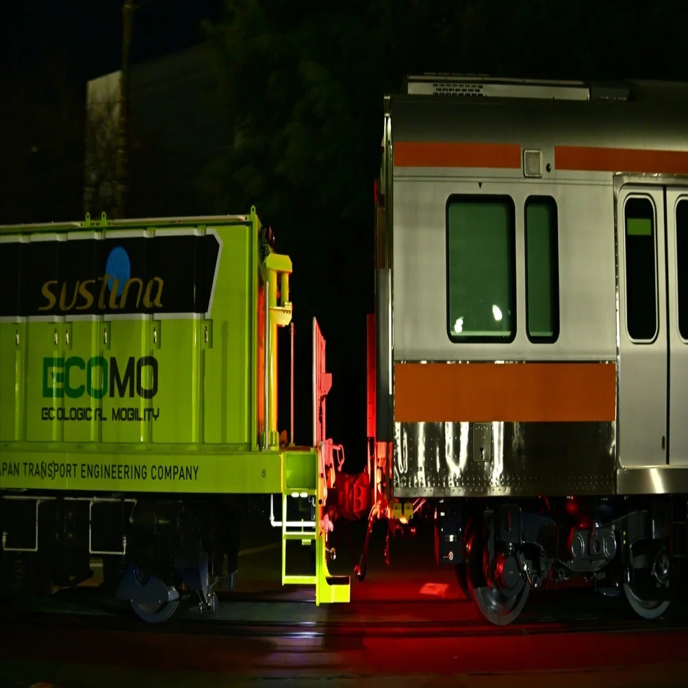 J‐TREC出場】【JR東日本】 E233系0番台グリーン車(サロE232-21〜24+