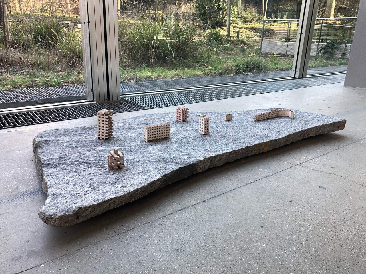 瞑想する展覧会スタジオムンバイ展🇫🇷 ｜のんびり日記