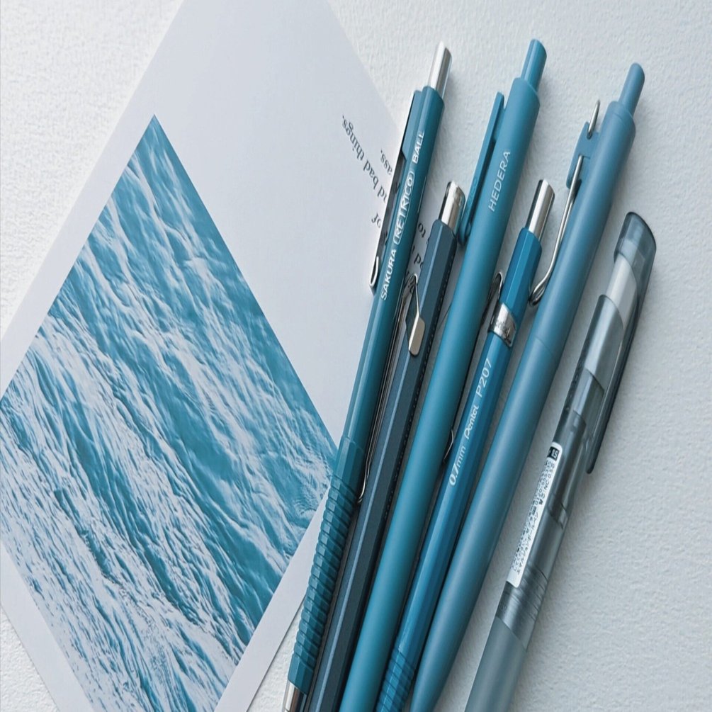 青に取り憑かれた筆箱紹介｜ふゆゆ