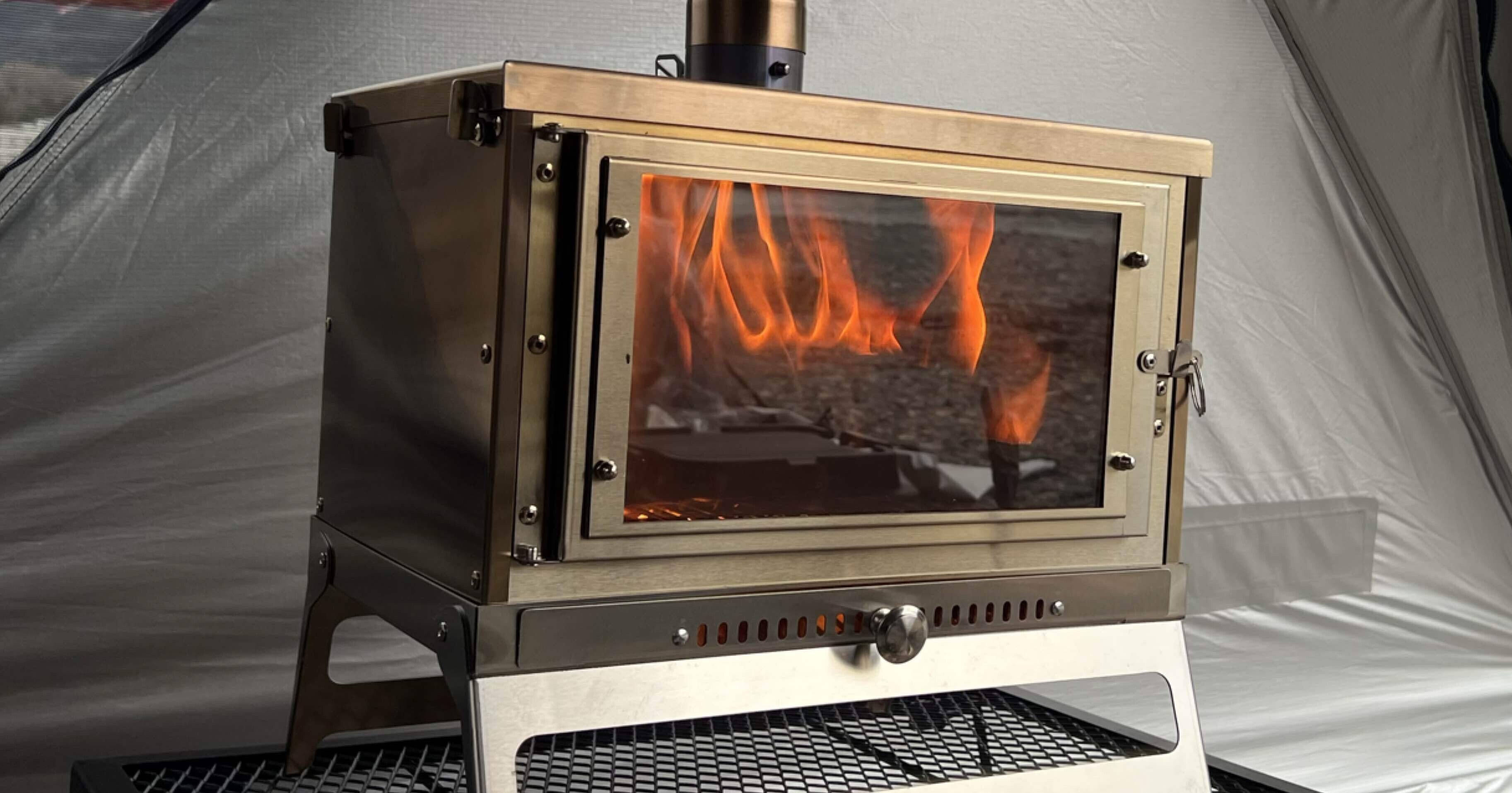 3.solotour暖炉型薪ストーブ｜MoMo式