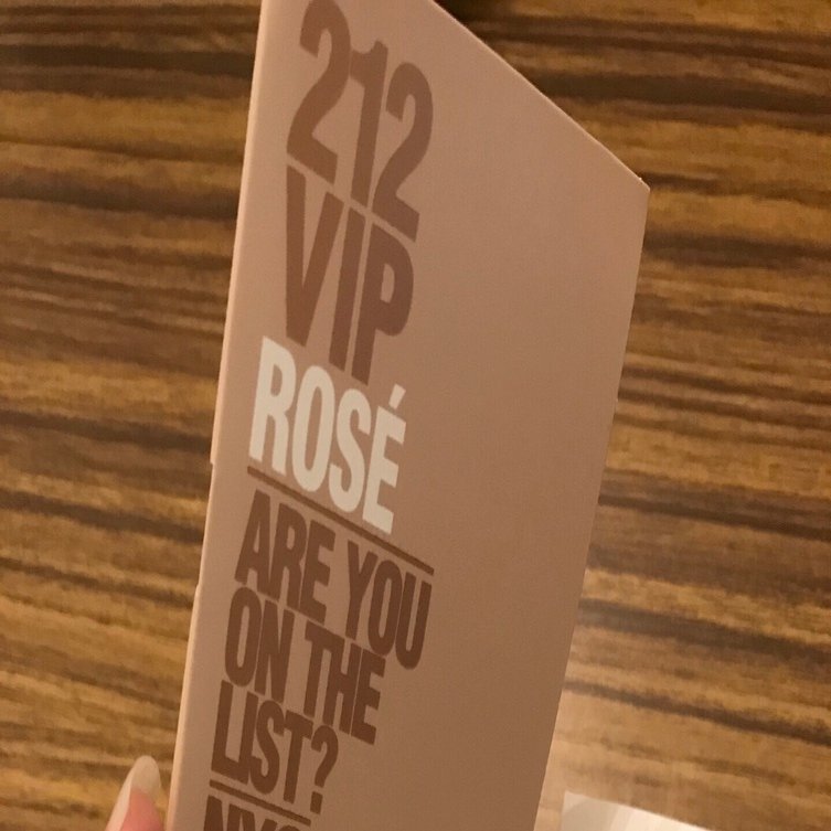 お気に入りの香水｜Saki