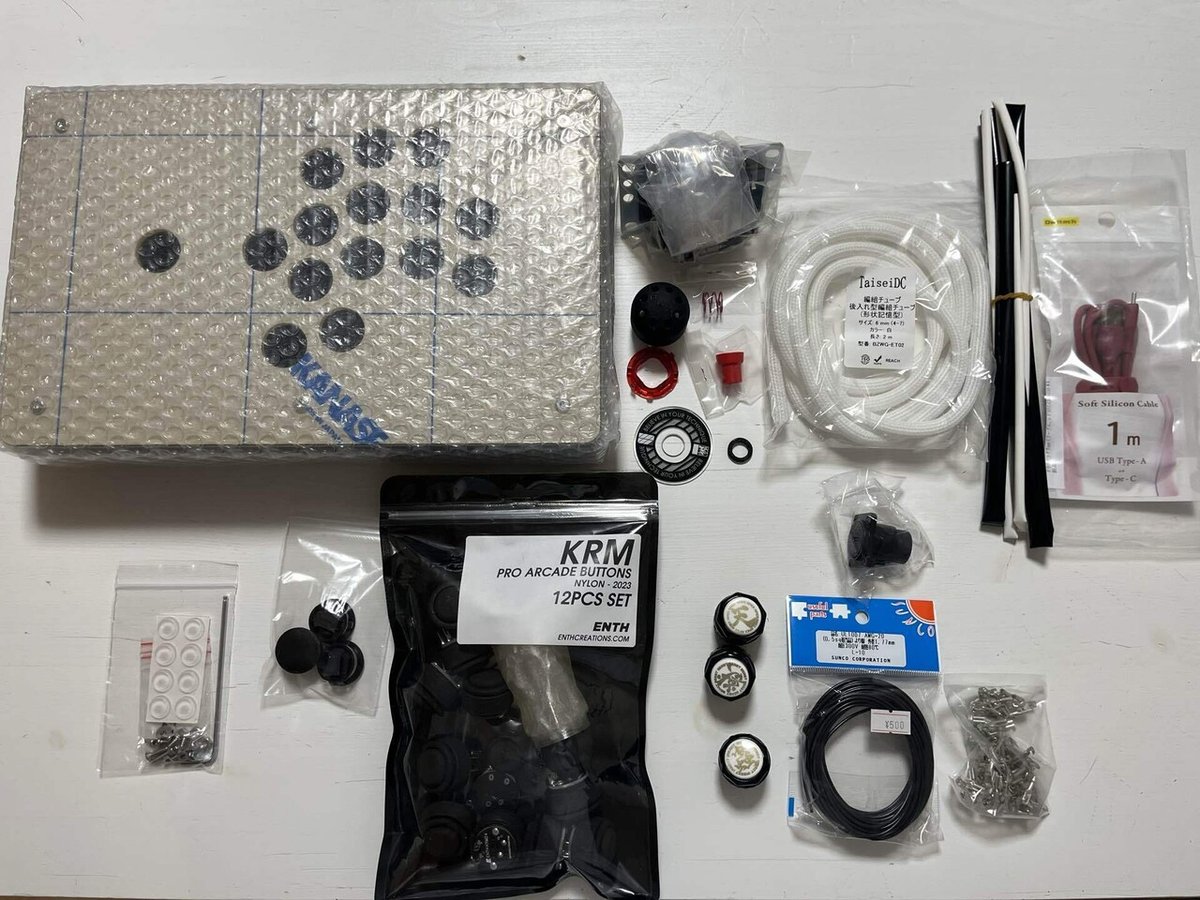 スト6用24mmボタンレバーアケコン（くろまき工房様、ENTH様）を組んだ 