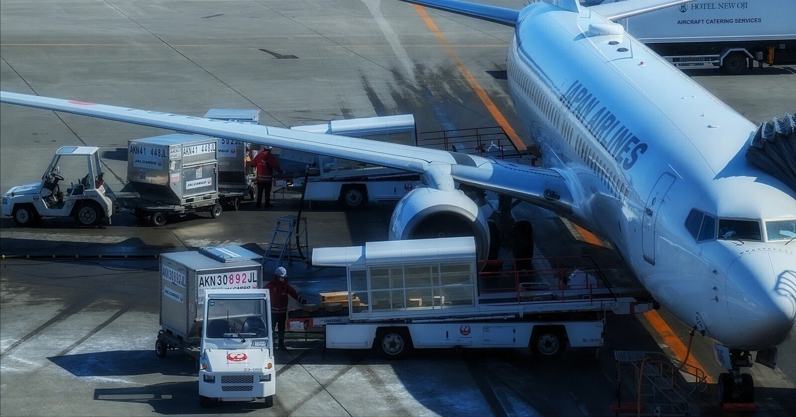 飛行機の窓｜annon
