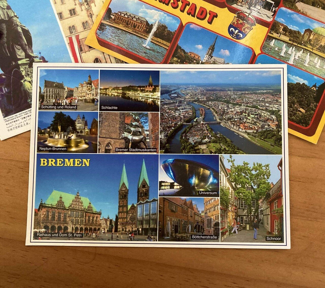 ポストカードで海外旅行気分に！マルチビューカードの魅力｜文子