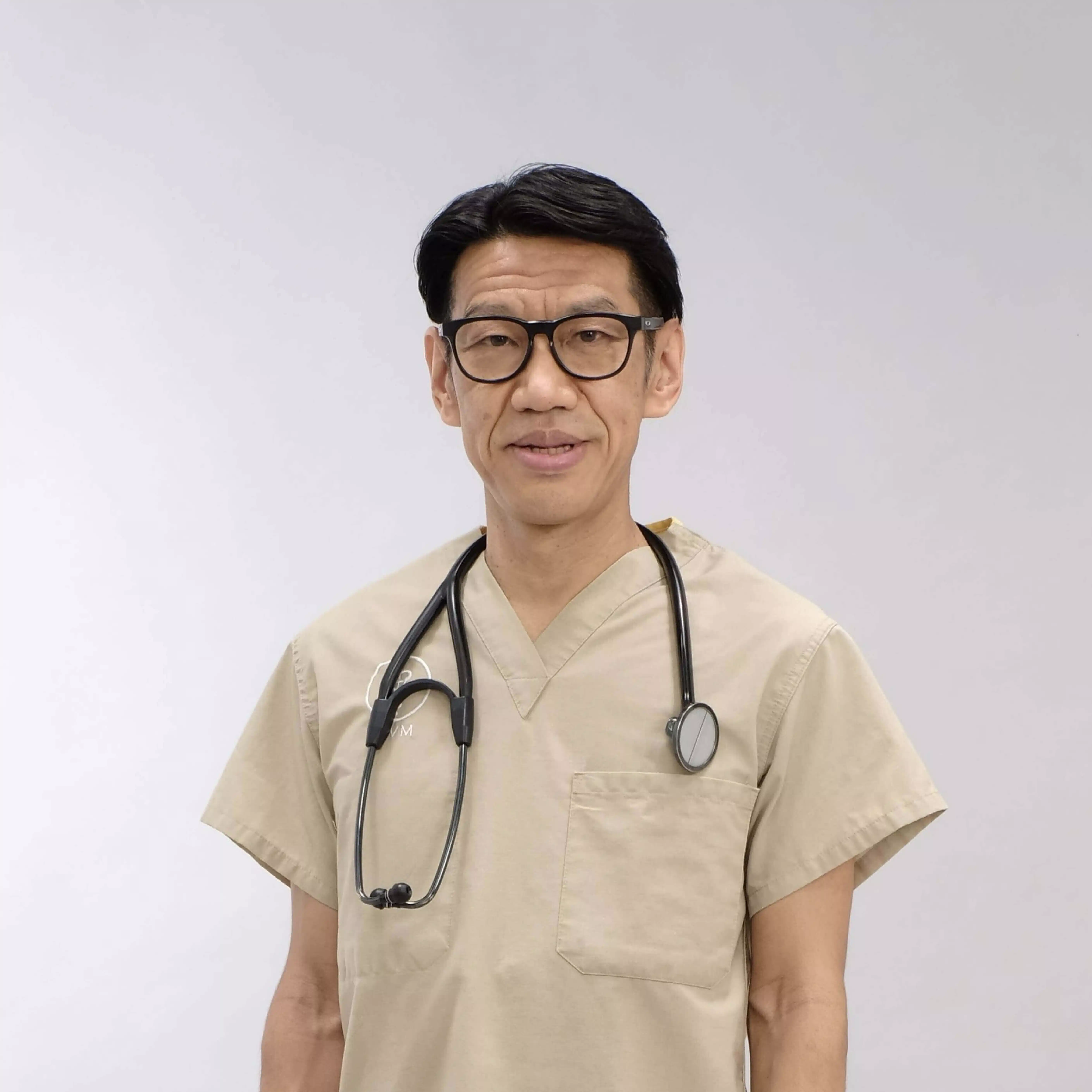 獣医師シワ男