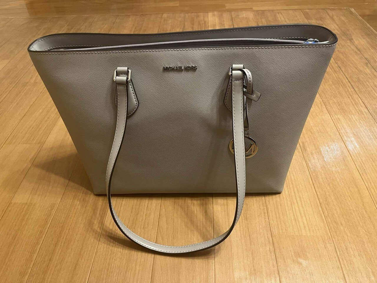 MICHAEL KORS ミッドファスナー トート ラージ マイケルコース 公式アウトレット】SHEILA メタリック ミッドファスナー トート