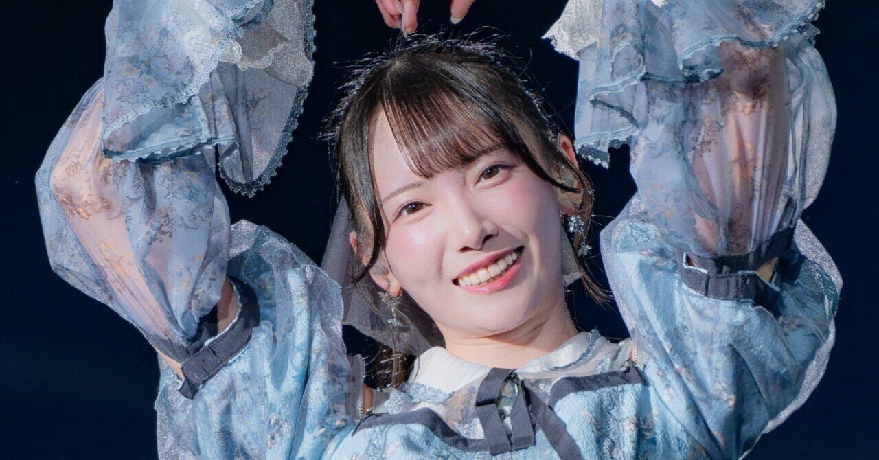 直筆 生写真 鈴木瞳美 6周年 エメラルドグリーン衣装 ヨリ