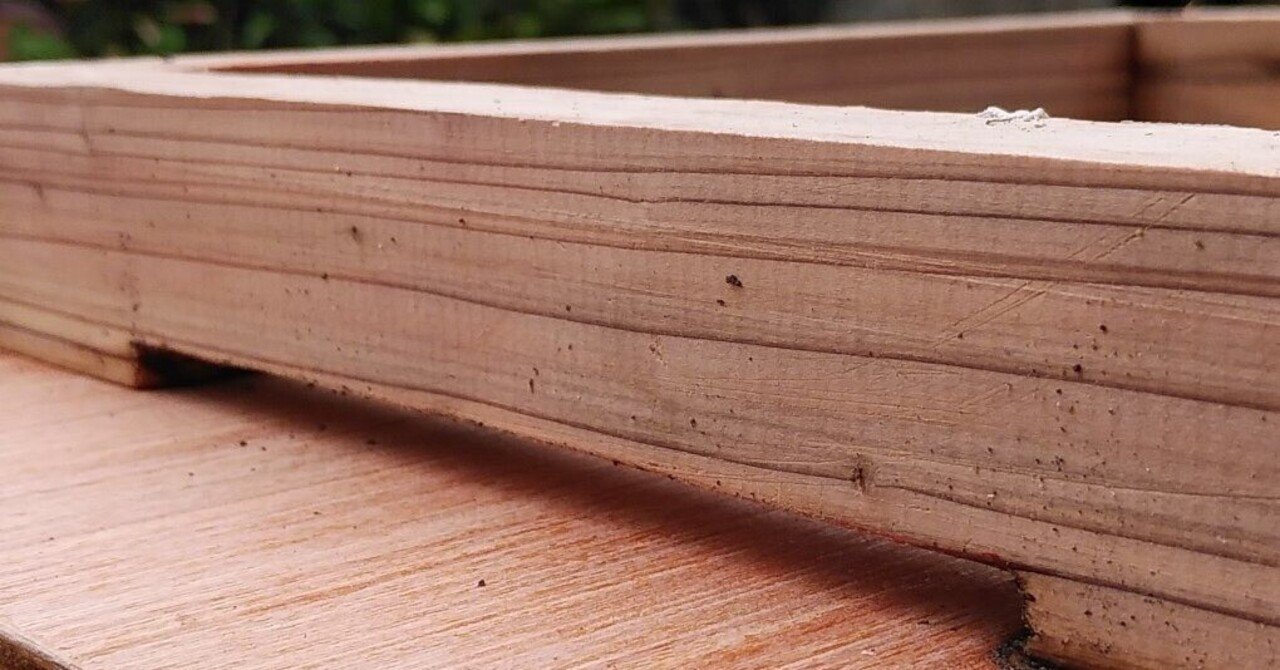 2024 ニホンミツバチ分蜂記② 巣箱の準備 ※写真は、重箱式巣箱の巣門