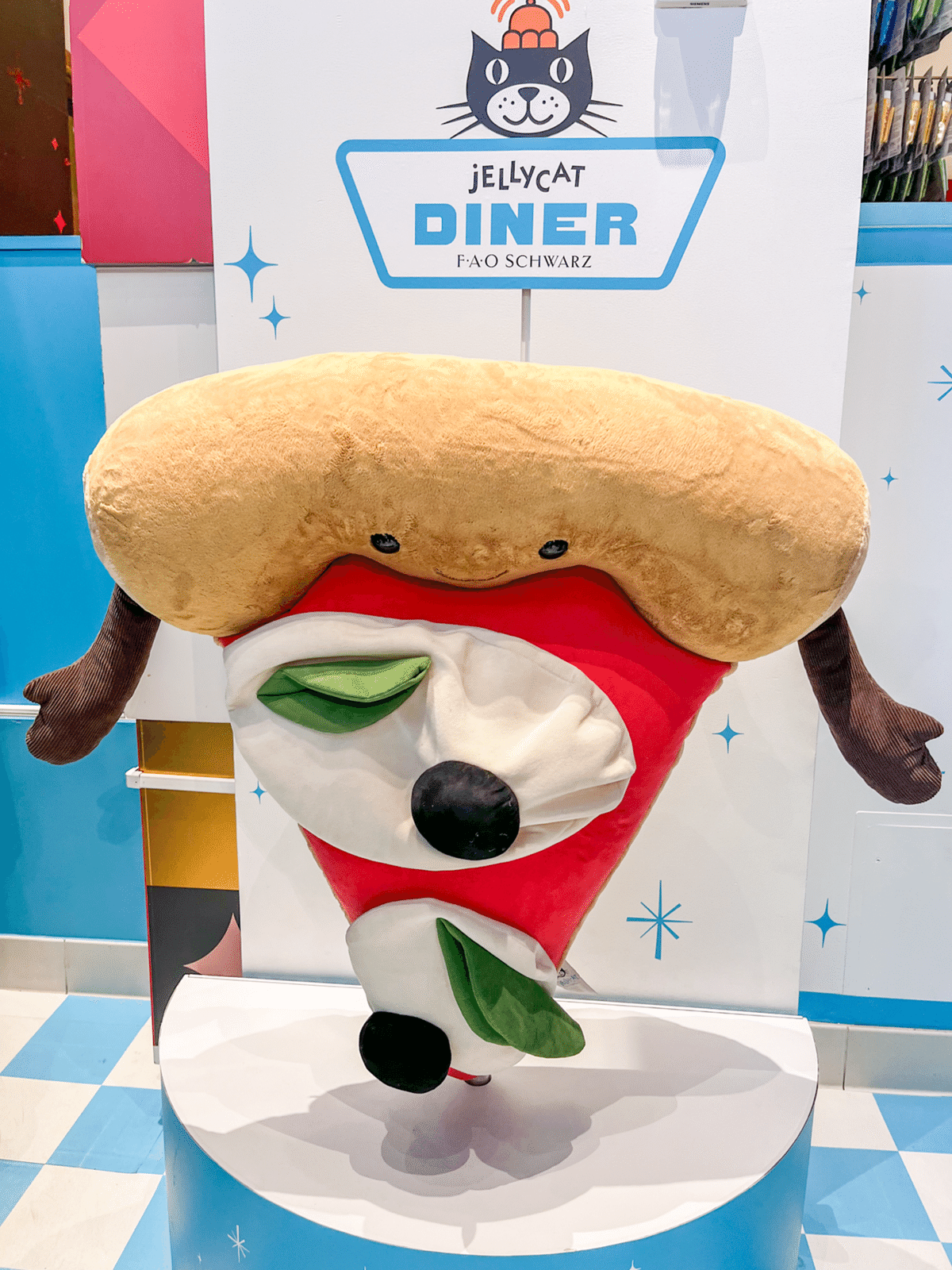 NY旅行】Jellycat Dinerの詳細 & NYオススメぬいぐるみ編|ハチ NY旅行】Jellycat Dinerの詳細 & NYオススメぬいぐるみ編|ハチ