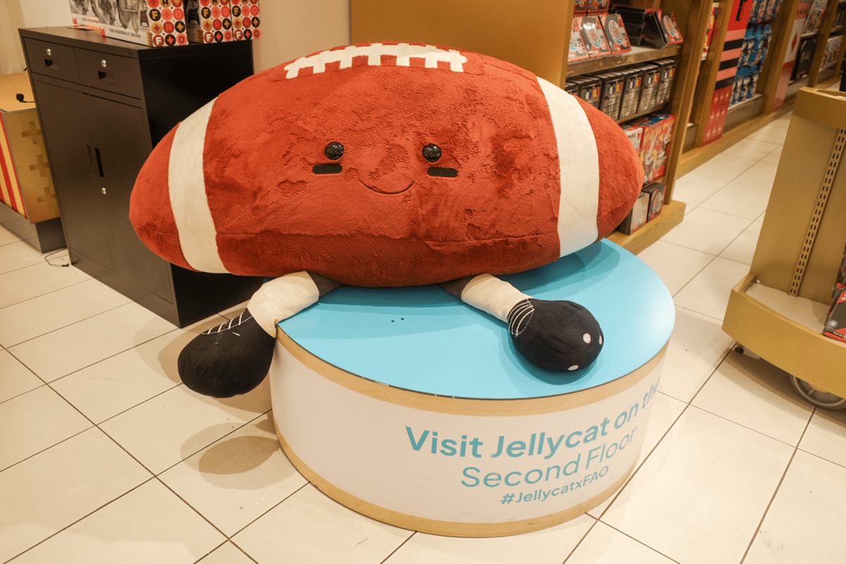 NY旅行】Jellycat Dinerの詳細 & NYオススメぬいぐるみ編|ハチ NY旅行】Jellycat Dinerの詳細 & NYオススメぬいぐるみ編|ハチ