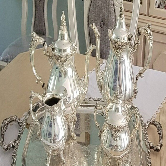 銀食器には「純銀」と「メッキ」があるのをご存じですか？アンティーク