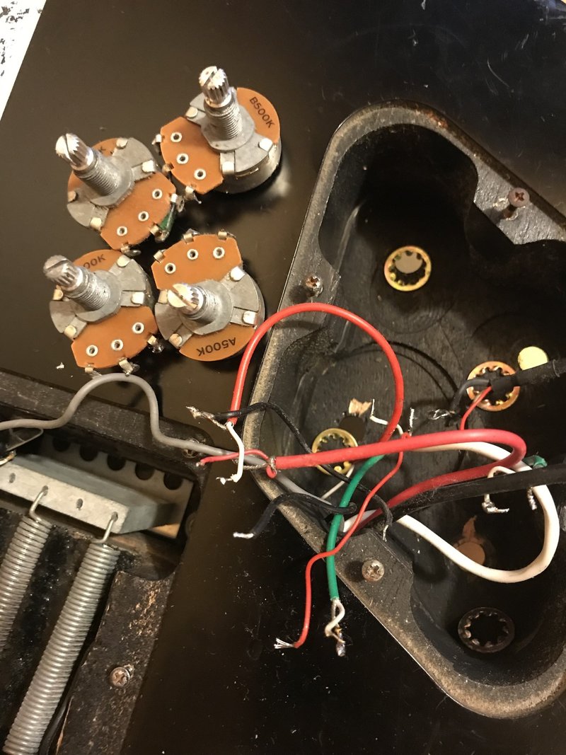 音がこもるようになってしまったレスポールをどうにかする 歯垢太郎 Note 音がこもるようになってしまったレスポールをどうにかする 歯垢太郎 Note