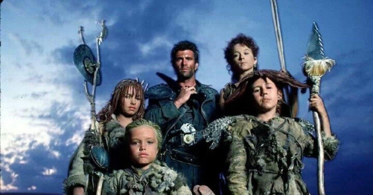 マッドマックス/サンダードーム』(1985年) は『怒りのデスロード』を