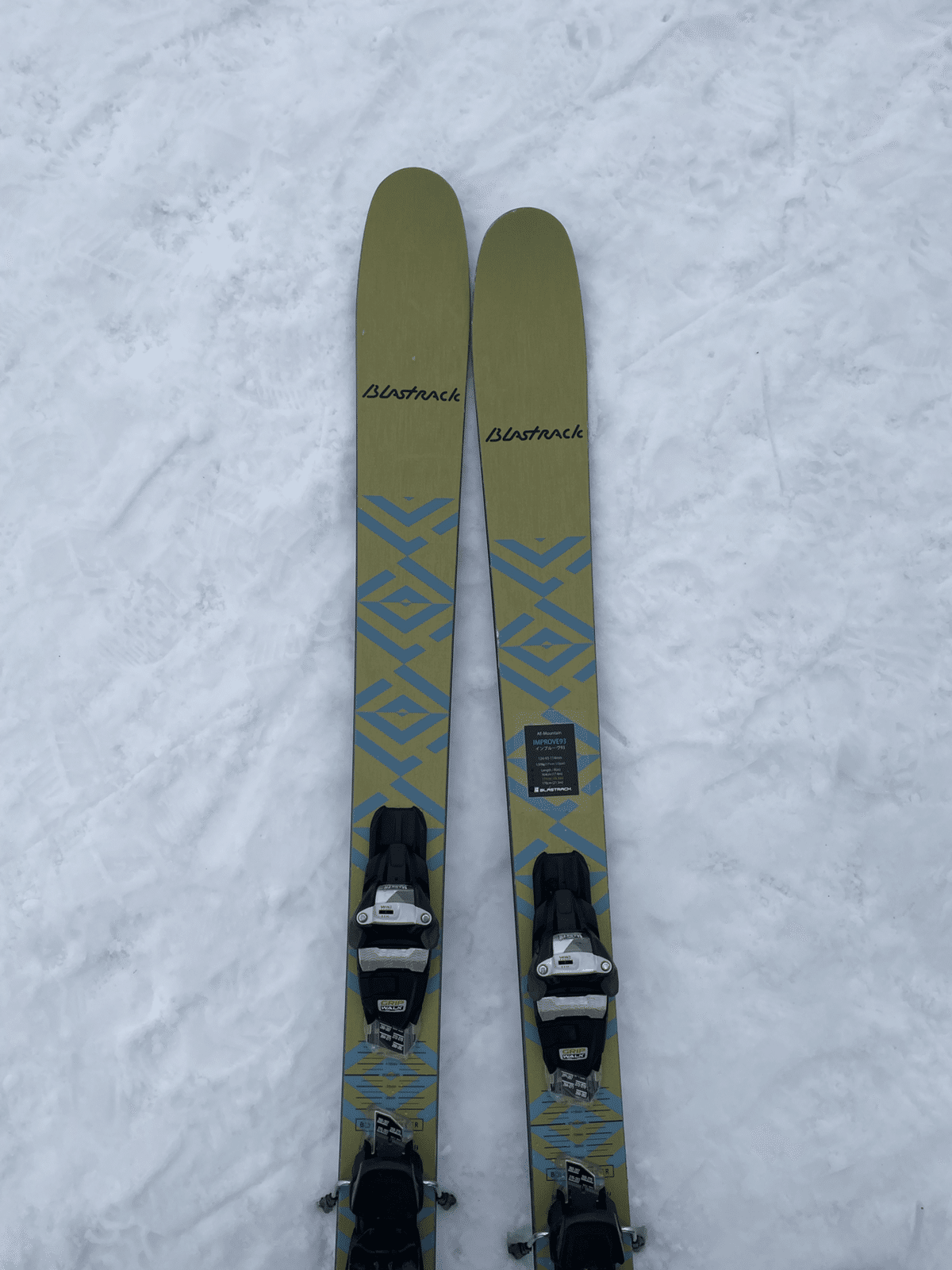 Blastrack IMPROVE 86 スキー 板 ビンディング付 楽天市場】ブラストラック BLASTRACK フリースタイルスキー板 メンズ