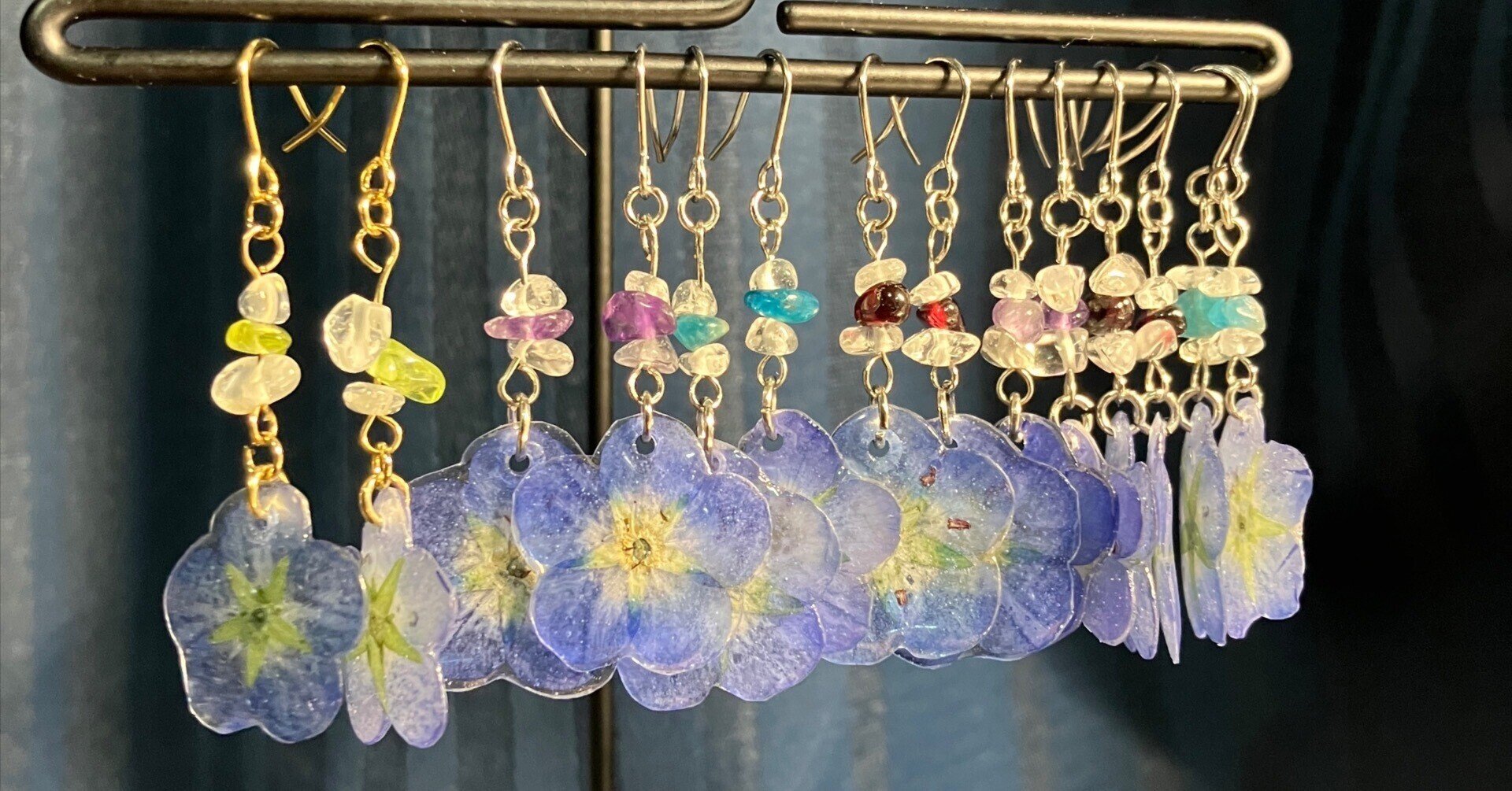 展示用/レジン/青紅葉と鳥居とシマエナガ　ひまわり　蓄光　オルゴナイトネックレス 展示用⁄レジン⁄青紅葉と鳥居とシマエナガ ひまわり 蓄光 オルゴナイト