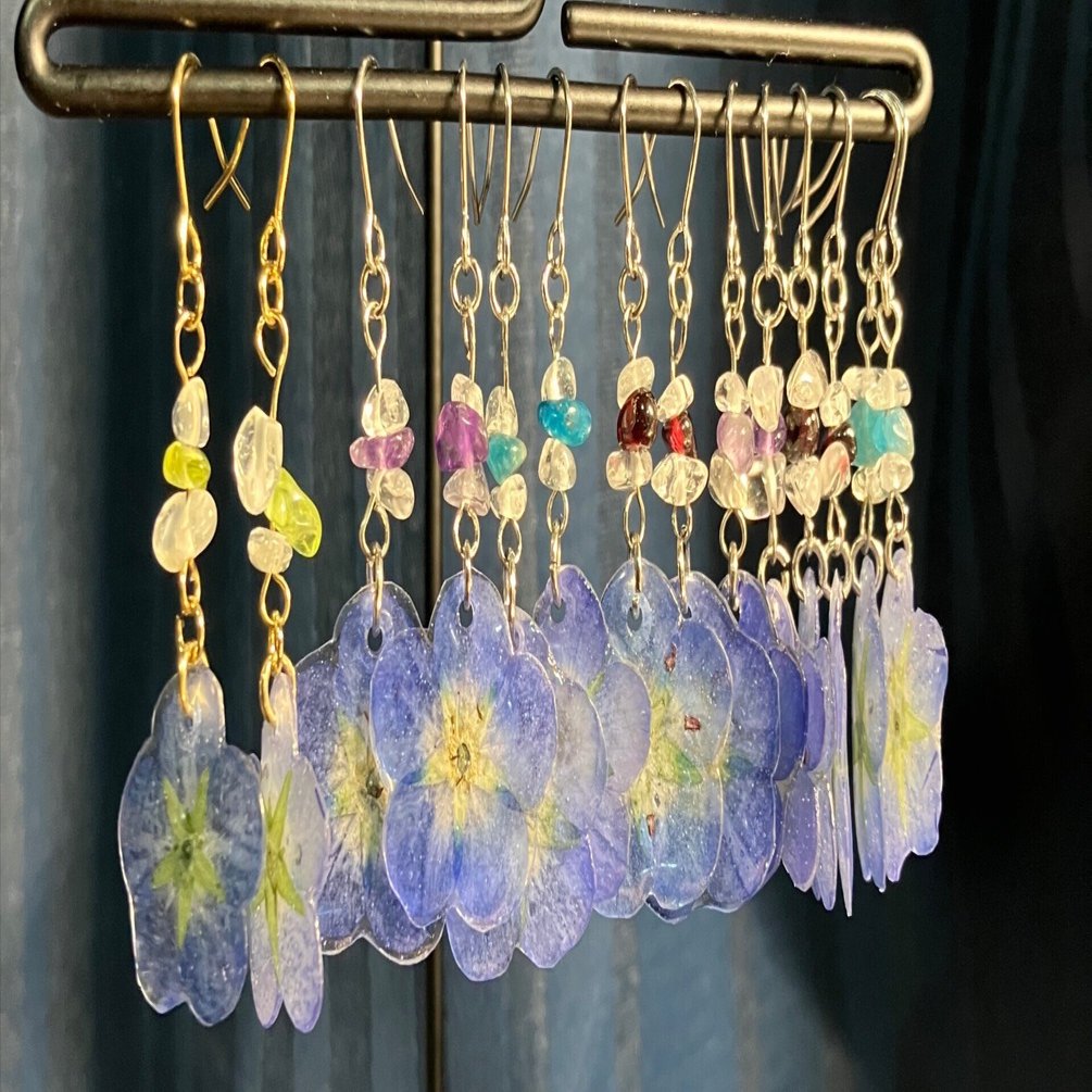 【期間限定】 生まれのブランドで 展示用/レジン/青紅葉と鳥居とシマエナガ ネックレス・ペンダント