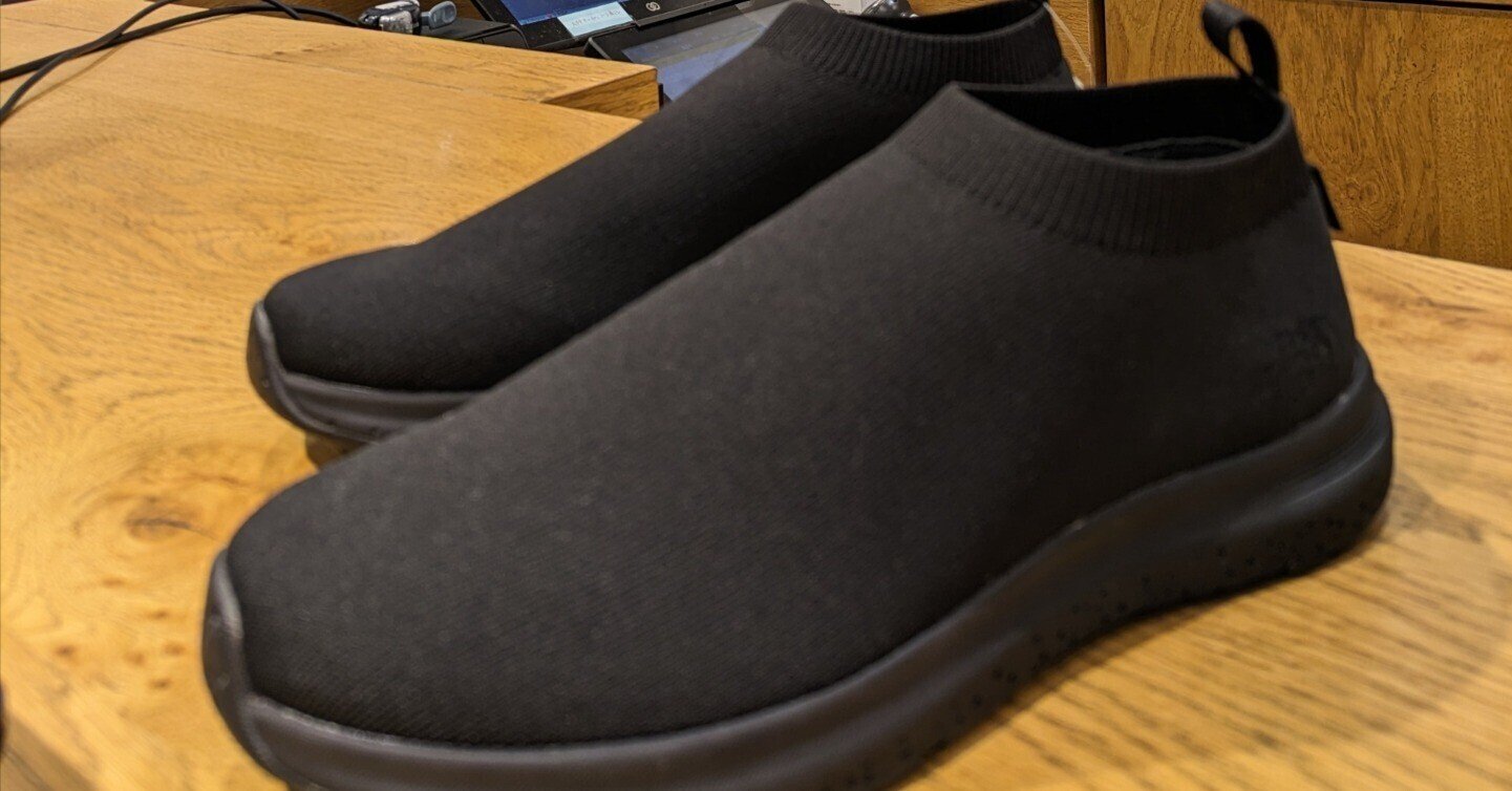 THE NORTH FACE】 GORE-TEX素材を使用した「全天候型高機能シューズ THE NORTH FACE】 GORE-TEX素材を使用した「全天候型高機能シューズ