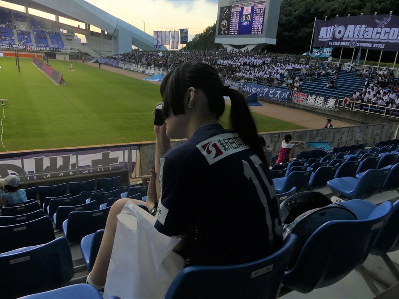 初めてのサッカー観戦をする女子高生2人組に 写ルンです を渡してみた 龍 恭平 Ryu Kyohei 21 Note 初めてのサッカー観戦をする女子高生2人組に 写ルンです を渡してみた 龍 恭平 Ryu Kyohei 21 Note