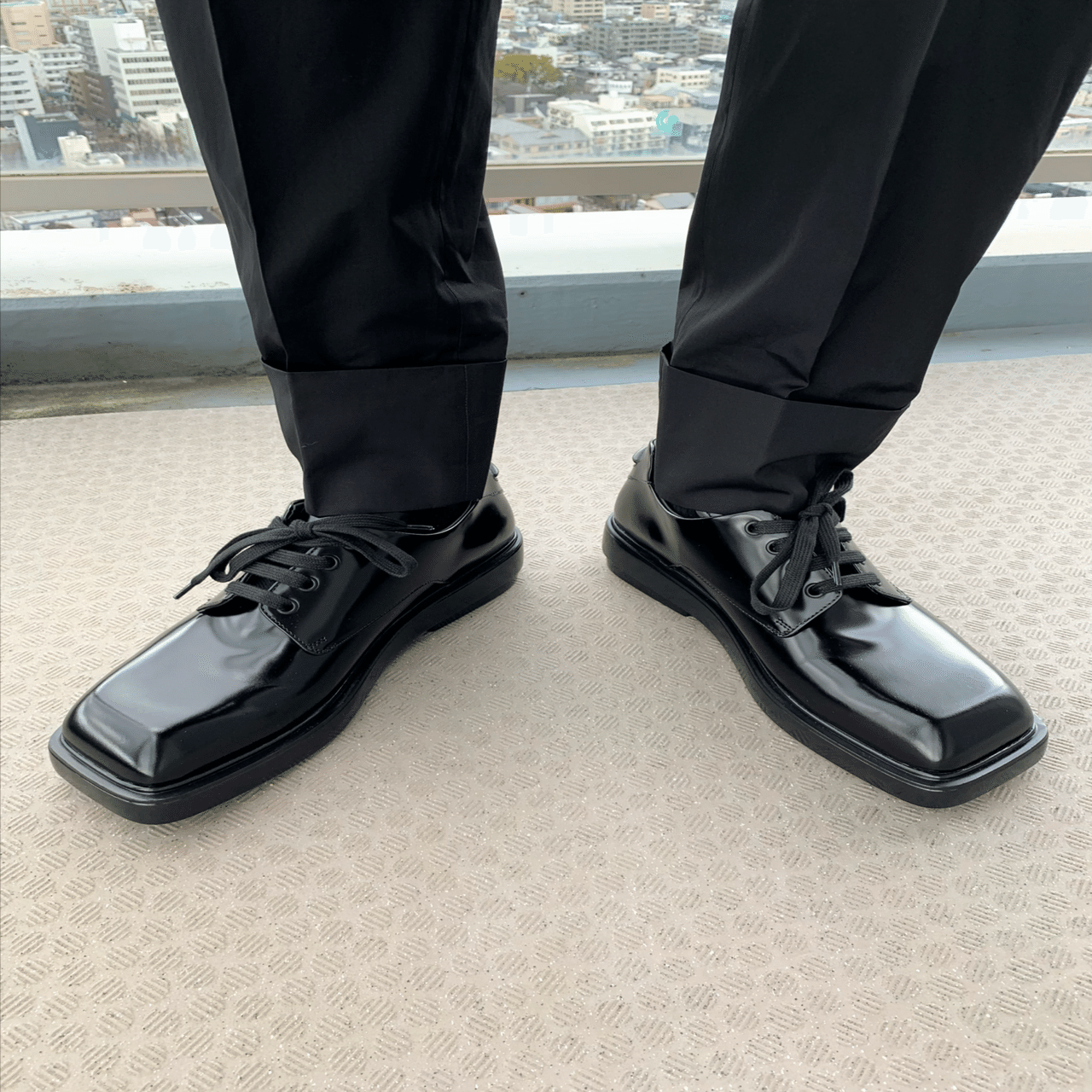 76.PRADA SUMMER24① ブラッシュドレザー ダービーシューズ｜羽生健太郎