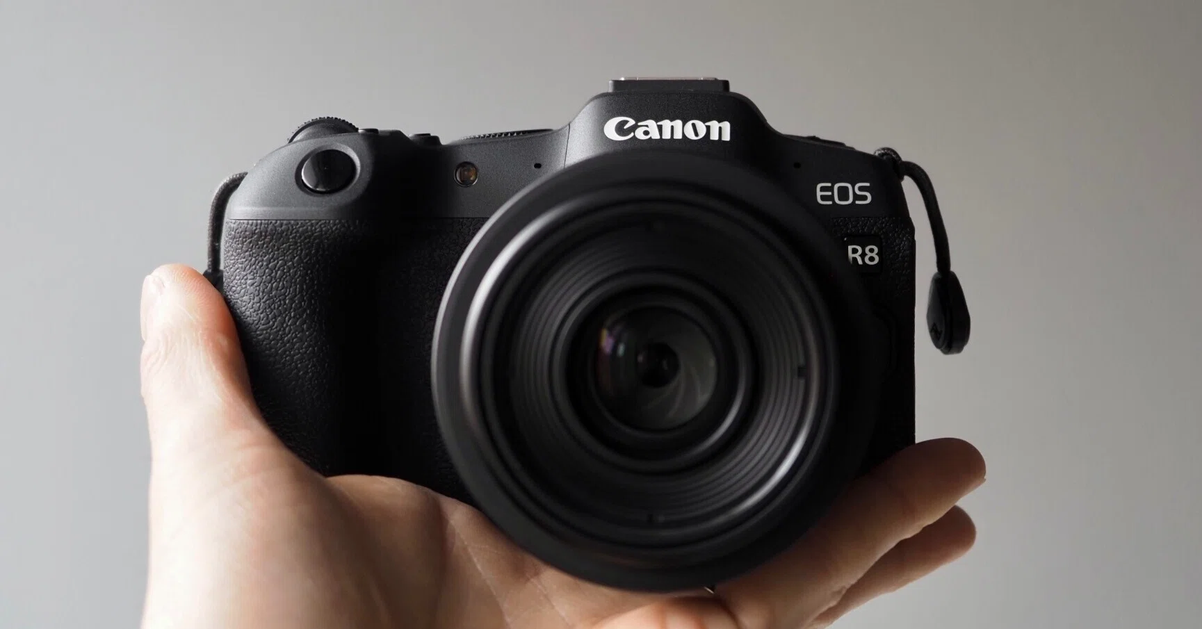 キャノン EOS R8 とりあえずサクッとレビュー。｜ミニマリストの欲望