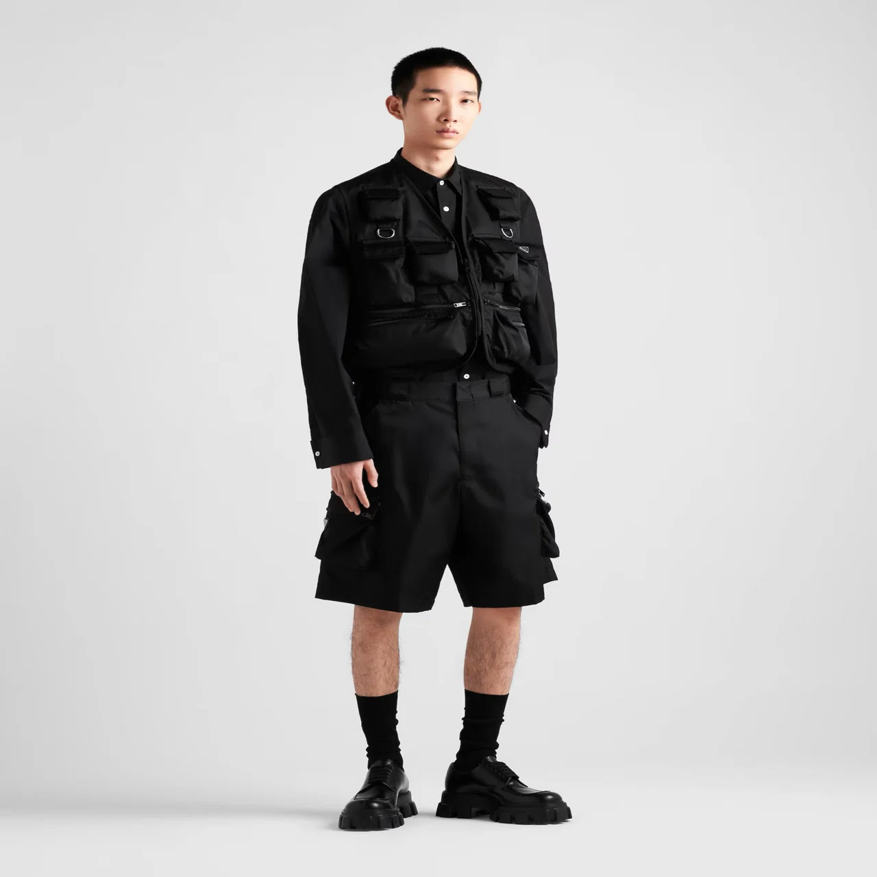 77.PRADA SUMMER24②コットンベスト｜羽生健太郎
