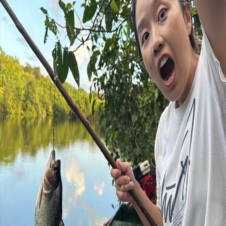 ブラジル・アマゾン川でピラニアを釣りました【前田家の世界一周