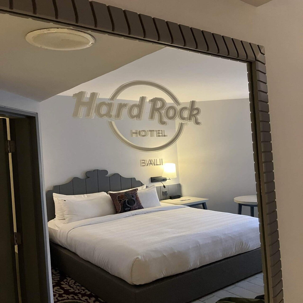 旅行記】インドネシア🇮🇩バリ島着弾！～Hard Rock Hotelバリを拠点にして｜いちご