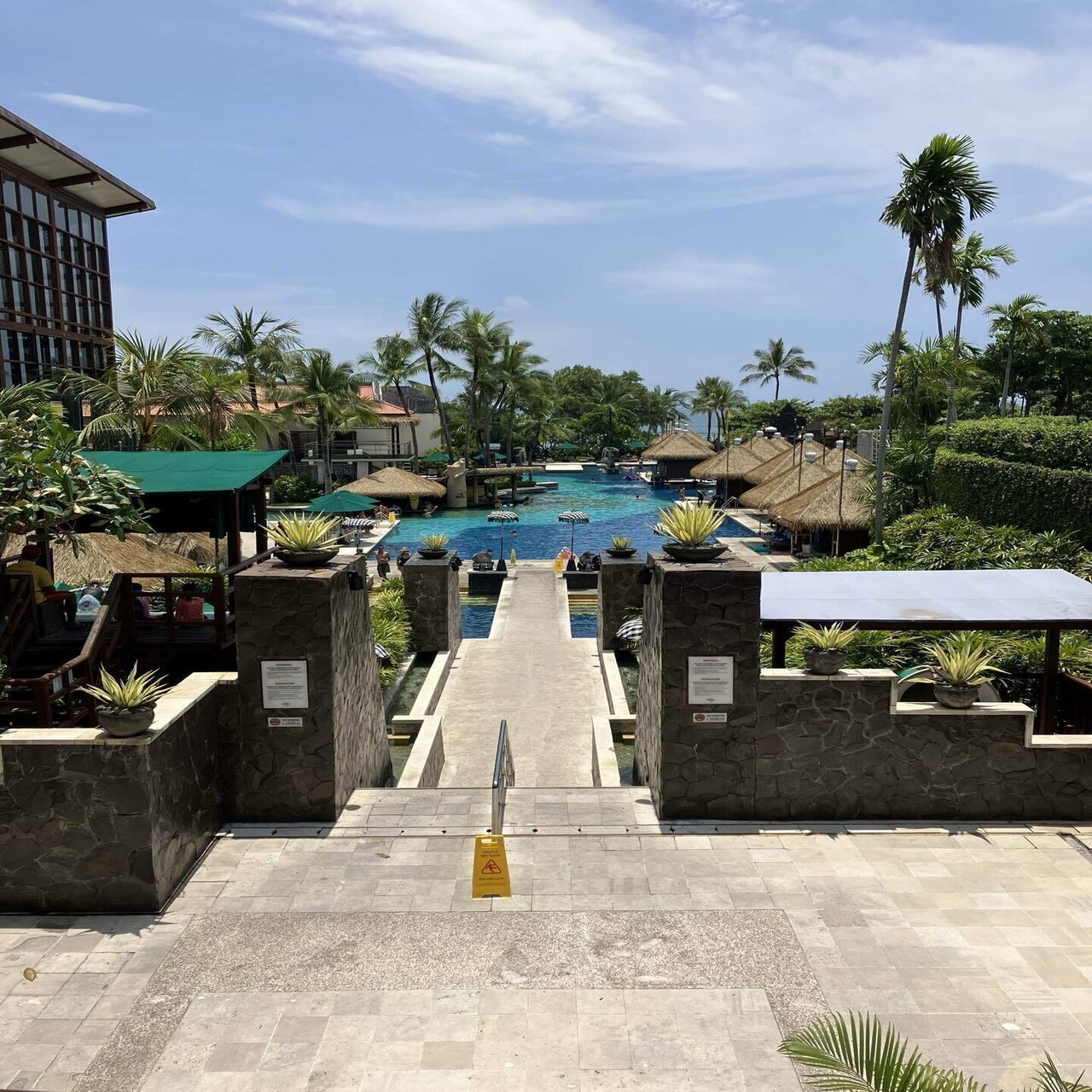 旅行記】インドネシア🇮🇩バリ島着弾！～Hard Rock Hotelバリを拠点にして｜いちご