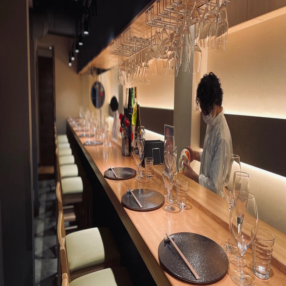 7周年を記念して紹介制日本酒BAR「にほんしゅ椿」の新会員を限定募集し