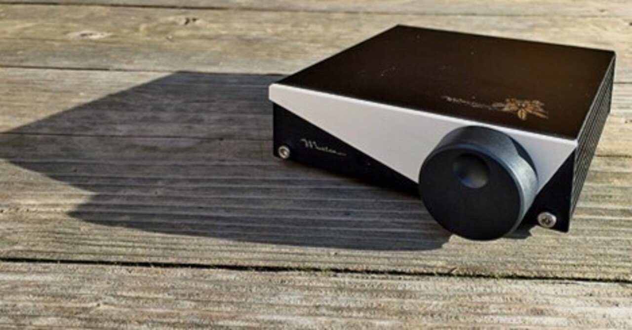 通電確認済み 現状渡し アメリカン オーディオ V2000 mk2 パワーアンプ 通電確認済み 現状渡し アメリカン オーディオ V2000 mk2 パワーアンプ