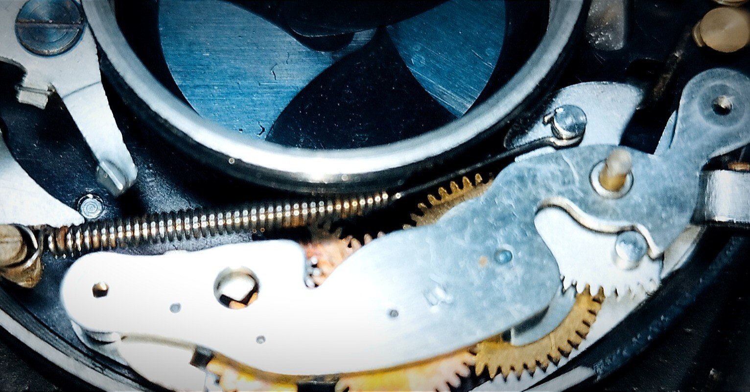 ジャンク 二眼レフカメラYashicaFlexの分解メモ｜Z-ma