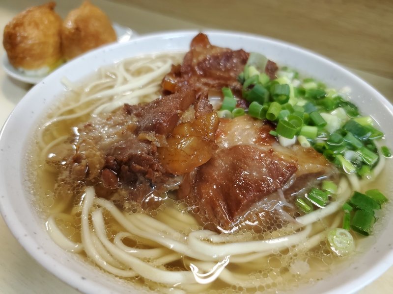 那覇国際通りから徒歩5分 安くて美味いソーキそば専門店 田舎 石井孝典 Note