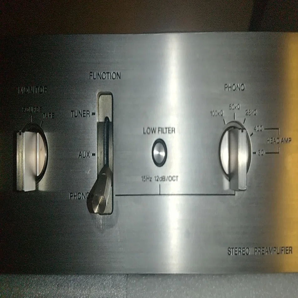 レコードプレーヤーの為のアンプ選び｜武蔵小山 BAR Gray