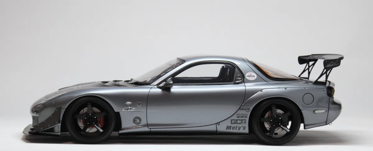 RE雨宮 RX-7(FD3S)完成|スイートネイル
