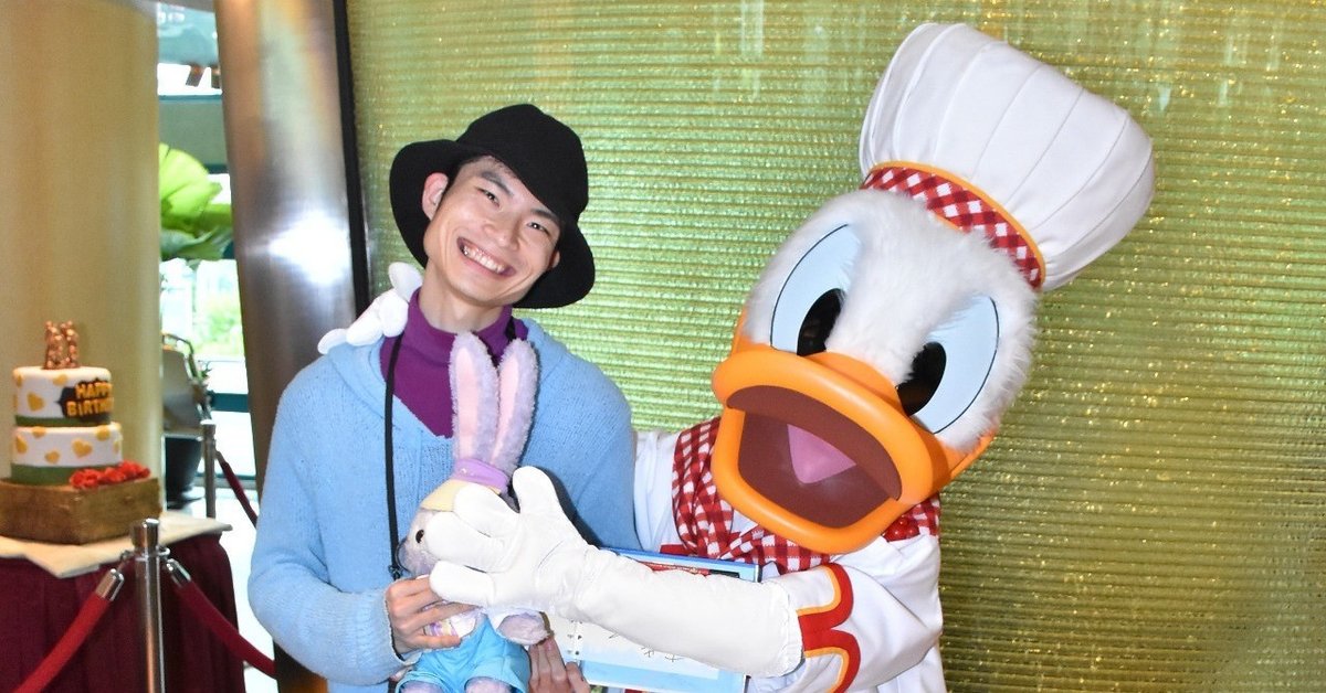  2024年おすすめのアイテム満載 限定品】ディズニーファン必見 ミッキーのブロンズ像 のたうっ フィギュア
