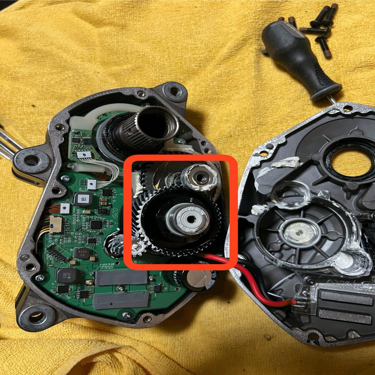 SHIMANO STEPSのDU-e8080を分解してみた。｜つよし